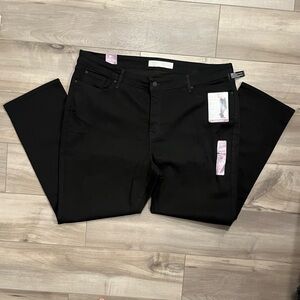 Levi Strauss Medium Rise Straight Jeans size 24S